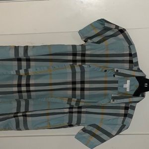 Boys Burberry button down collar dress shirt in short sleeves.